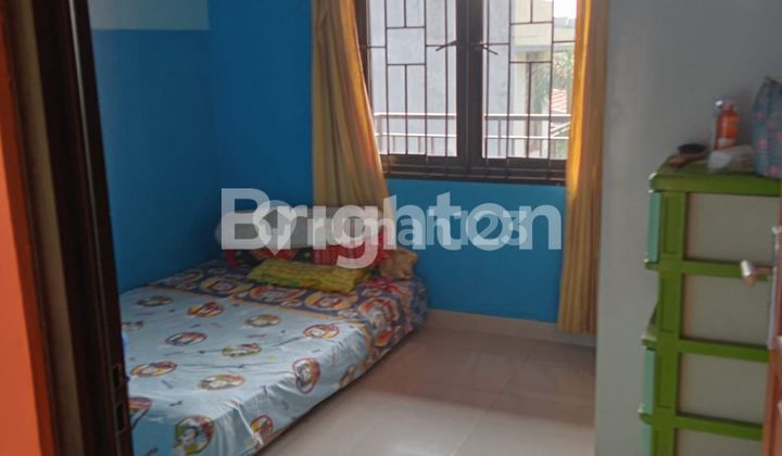 Temukan hunian impian Anda di kawasan Puri Gading – Villa Besakih, Pondok Melati Bekasi. Rumah asri dan nyaman dengan lingkungan tenang dan aman, cocok untuk keluarga modern.Keunggulan Lokasi:Akses Tol Mudah: Hanya 10 menit ke Tol JORR dan Tol Jakart 2