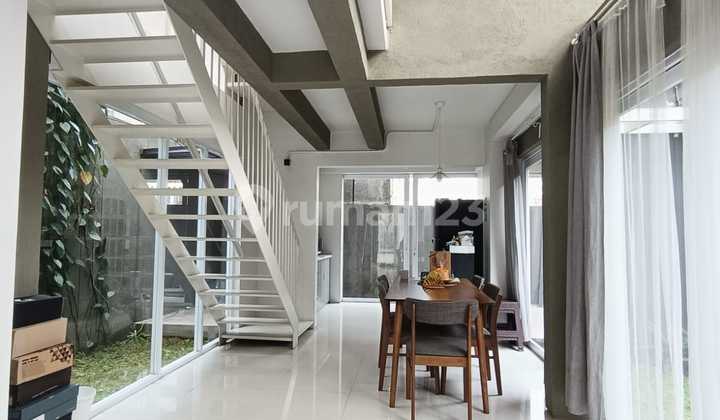 For Sale Rumah Asri di Cigadung Greenland - 3+1 Kt For Sale Rumah Asri di Cigadung Greenland - 3+1 Kt