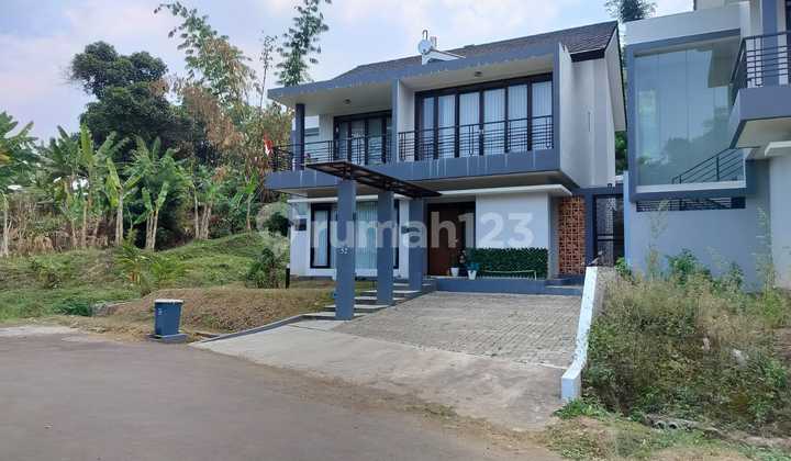 For Sale Rumah Mewah di Dago Pakar Graha Nirwana – Cluster Eksklusif, View Indah!