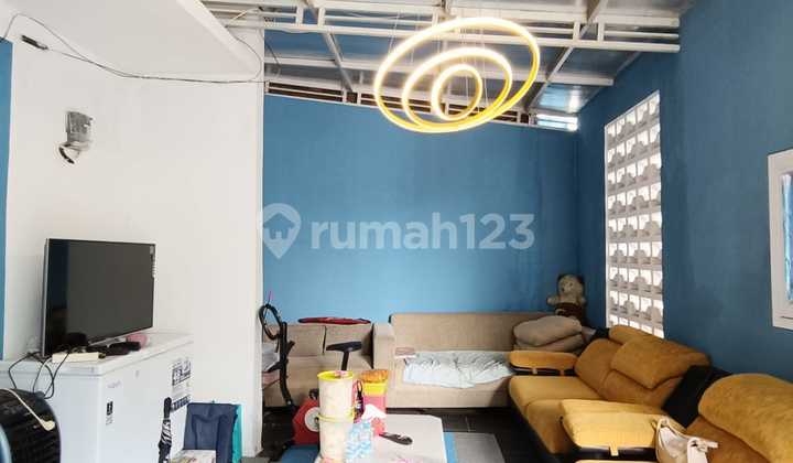 For Sale Rumah Siap Huni di Pinus Regency - SHM 2