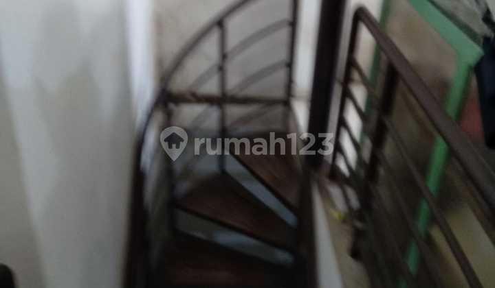 FOR SALE STRATEGIC HOUSE & SHOP ON TAMIM STREET, BANDUNG 2