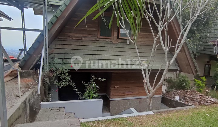 For Rent Rumah Asri di Bukit Dago Pakar - 3KT 1