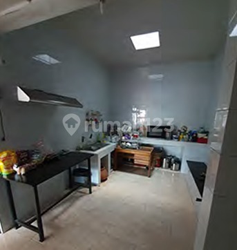 For Sale Rumah Luas di Dahlia - Riau Bandung 2