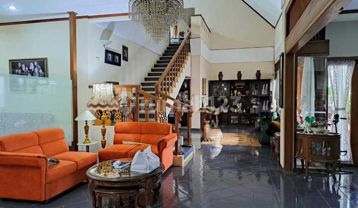 For Sale Rumah Mewah di Soma 1 Kiaracondong, Semi Furnish, Siap Huni!