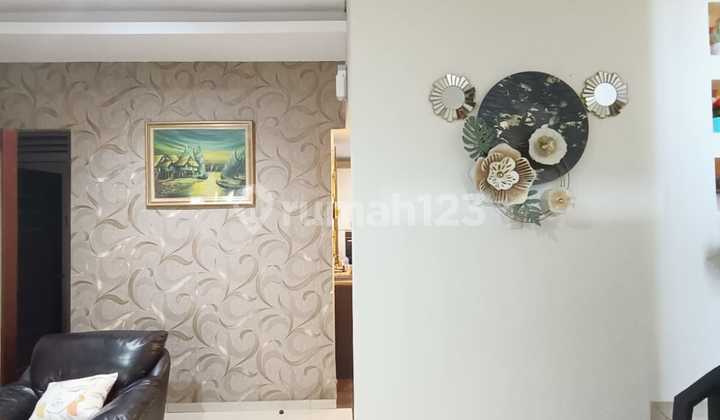 For Sale Rumah Siap Huni di Sharon Boulevard Timur 2