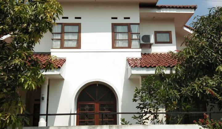 Rumah Luas & Nyaman di Area Pahlawan Bandung – 6 Kamar Tidur, Taman Asri! 1