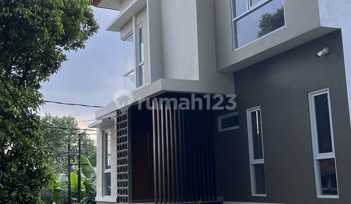 For Sale Rumah Mewah 4 Kamar Tidur di Ekologi, Bandung Utara 1