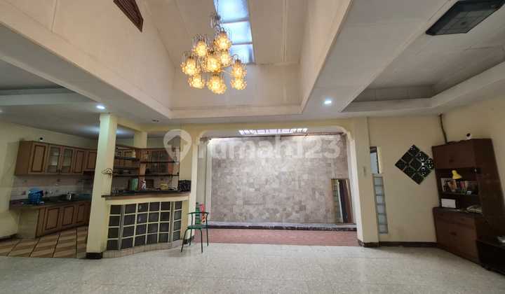 For Sale &amp; Rent Hook House in Abadi Gegerkalong - SHM