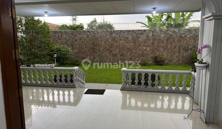 Sewa Rumah Mewah di Lokasi Strategis - Dr. Sutami Bandung 2
