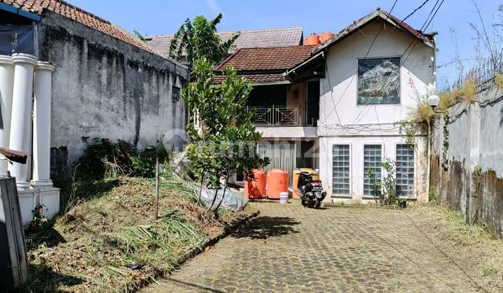 For Sale Strategic House in Setiabudi – Land Area 303m², Building Area 90m², Price 4.6 Billion