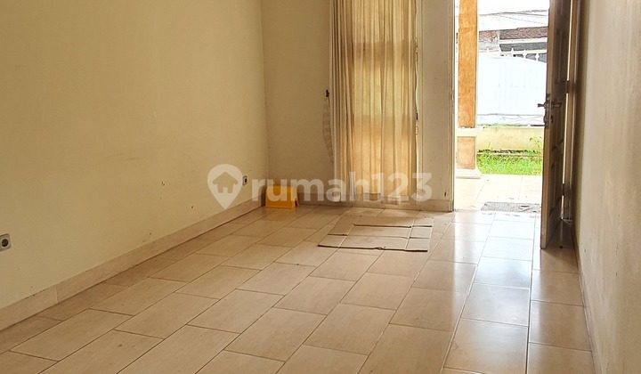 For Rent: House by the Road in Griyaloka BSD, South Tangetang 2
