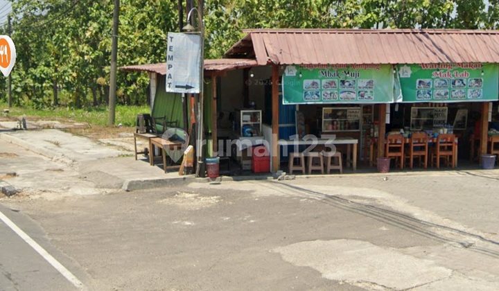 Tanah Ngawi Jawa Timur