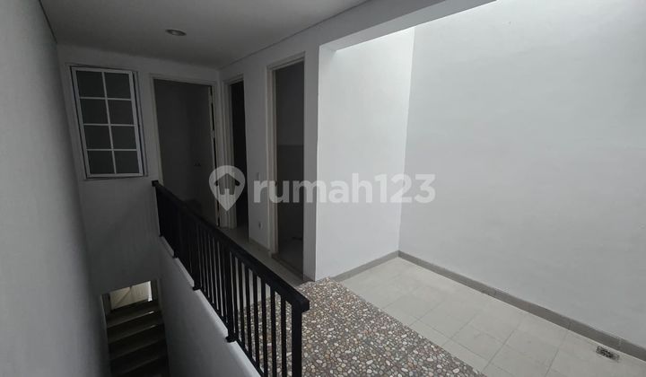 RUMAH CANTIK DI BSD CLUSTER DE MAJA SEMI FURNISH SIAP HUNI 2
