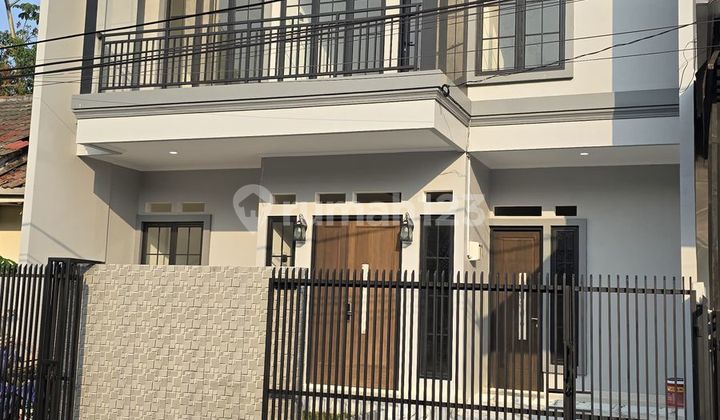 Beautiful House in BSD Griya Loka Brand New 2 Floors Ready to Occupy
