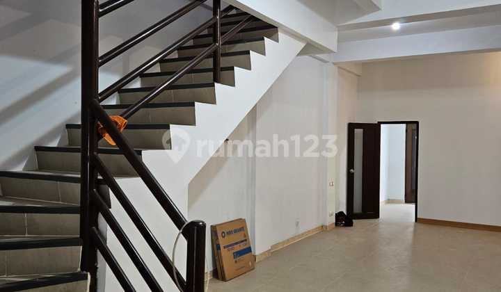 DIJUAL RUKO 2 MUKA PLAZA BSD DIJUAL RUKO 2 MUKA PLAZA BSD