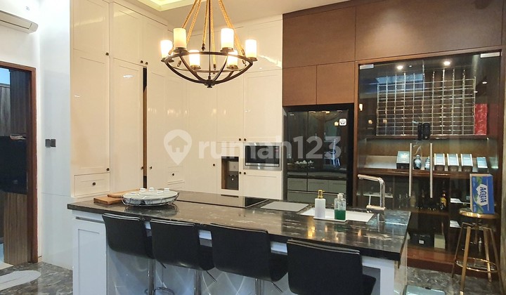 For Sale: Luxurious Comfortable House in Kelapa Gading, North Jakarta 2