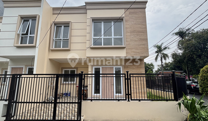 For Sale Brand New House Size 9.5X11 Gading Serpong