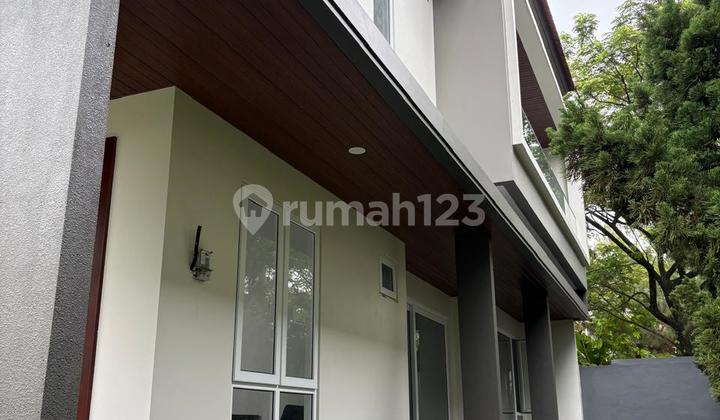 Dijual Rumah Hoek Uk 13X17 The Icon, Bsd City 2
