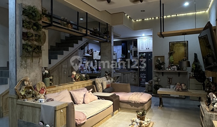 Dijual Rumah Semi Furnished di Sektor 7A 2