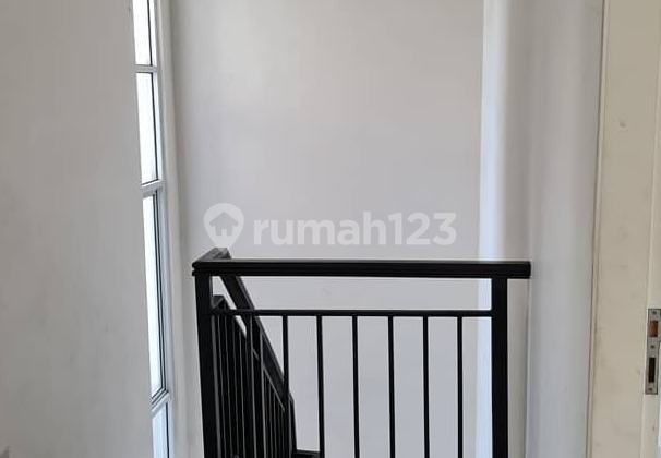 Semi-Furnished Ready-to-Occupy House in Bohemia Cluster, Gading Serpong Semi-Furnished Ready-to-Occupy House in Bohemia Cluster, Gading Serpong