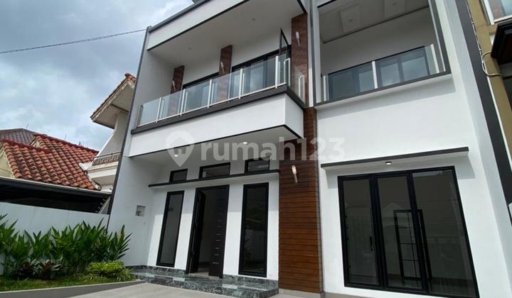 For Sale Beautiful 2-Story House in Nusa Loka, BSD