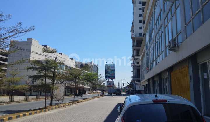 For Sale 3-Story Shop House on Jl Sarip, Royal Crown Palace, near Amega Apartment, Maritime School. For Sale 3-Story Shop House on Jl Sarip, Royal Crown Palace, near Amega Apartment, Maritime School.
