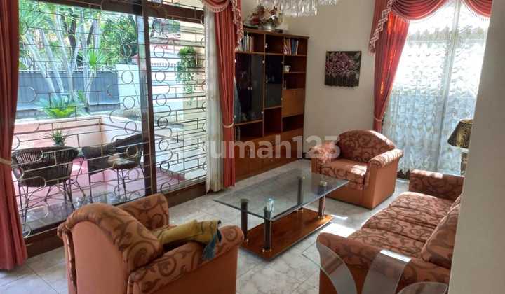Well-Maintained Ready-to-Occupy House near Al Hikmah School, Al Akbar Mosque, Trans Icon, South Surabaya 2