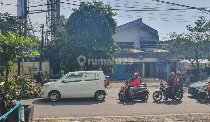 Rumah Hook Cocok Untuk Usaha Nol Jalan Raya Area Ramai Dekat Traffic Light Di Manyar  1