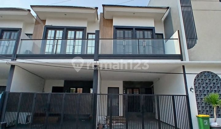 Tinggal 1 Unit Rumah Baru Gress Modern Minimalis Ketintang Baru Surabaya