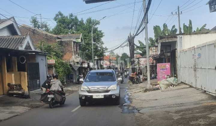 Cheap Shop House for Sale on Raya Jelidro, Sambikerep, Lontar, West Surabaya 2