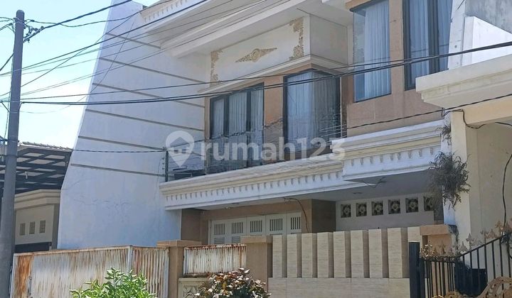 Minimalist Luxury House at Affordable Price in Pondok Candra Waru, Sidoarjo 2