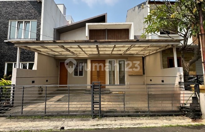 Rumah Cantik Dalam Komplek Bumi Karang Indah di Lebak Bulus Rumah Cantik Dalam Komplek Bumi Karang Indah di Lebak Bulus