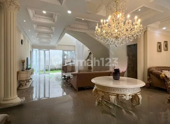 Rumah Mewah Siap Huni di Area Kemang Jakarta Selatan