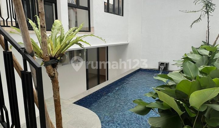 Rumah Mewah Baru di Kebayoran Baru Lokasi Strategis Rumah Mewah Baru di Kebayoran Baru Lokasi Strategis