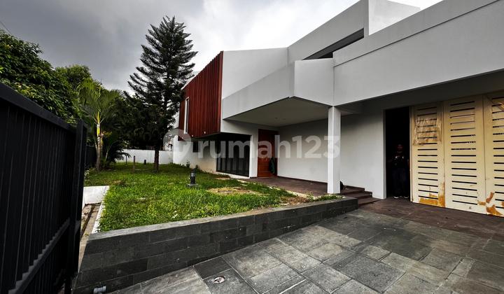 Nice New Renovated Modern Tropical House on a Wide Road in Cinere 2