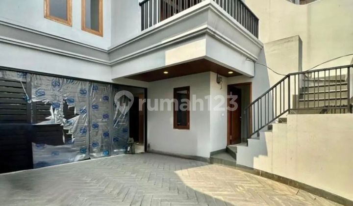 Rumah Baru Luxurious Siap Huni Lokasi Prime Jarang Ada di Cipete Rumah Baru Luxurious Siap Huni Lokasi Prime Jarang Ada di Cipete