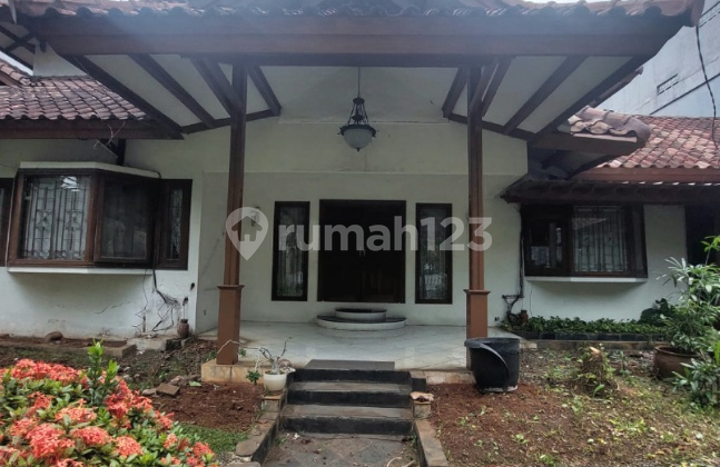 Rumah Bagus Siap Huni Lokasi Sangatbbagus di Kawasan Elite Adiyaksa Lebak Bulus