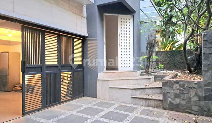 Rumah Siap Huni Baru Renovasi Private Pool di Cipete Utara Kebayoran Baru