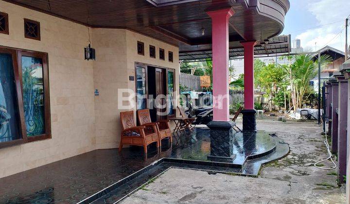 rumah dijual tanah luas posisi hook 1