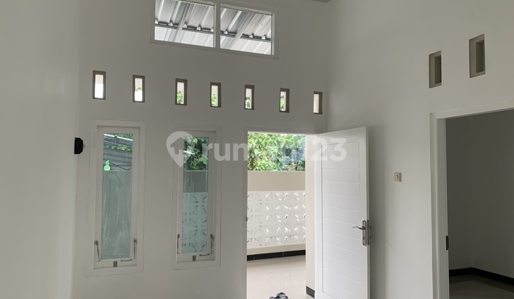 Rumah SIAP HUNI DEKAT SMA GODEAN 2