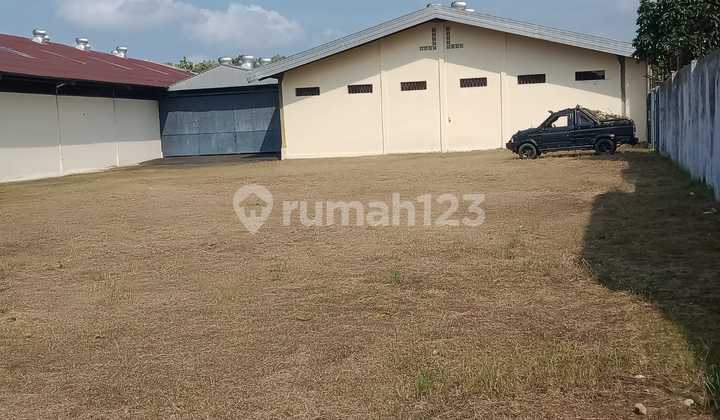 Dijual Gudang Megu Cirebon Cocok Untuk Supermarket Rs Kos2an Gudang di Jl. Fatahillah, Perbutulan, Kec. Sumber, Kabupaten Cirebon, Jawa Barat, Weru 4300.0 m² SHM Unfurnished 2