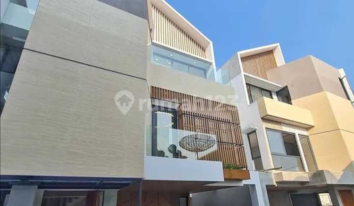Luxurrious City House Last At Mampang South Jakarta 2