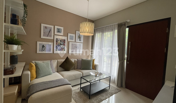Town House Minimalis Modern Bagus SHM di Cibubur siap huni