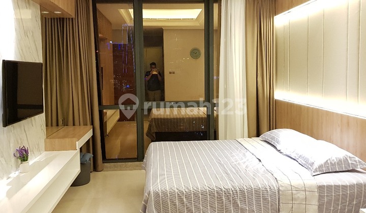 Apartemen District 8 1Br Jakarta Selatan