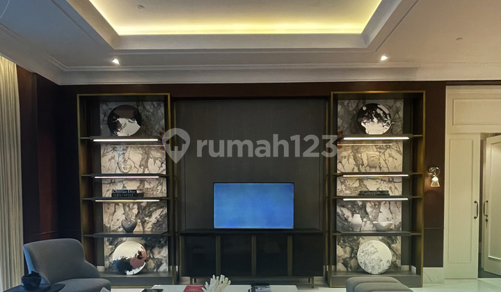 Apartment Luxury at St Regis Residence 3 BR Full Furnished