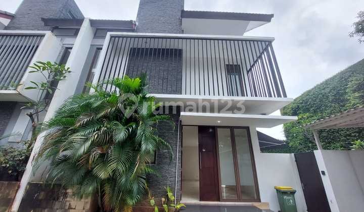Nice House in Kemang Unfurnished, South Jakarta