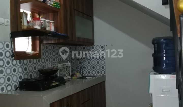 Minimalist Modern Furnished House, Ciganjur 2
