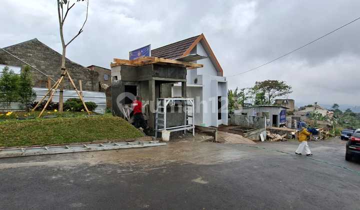 Very Cheap, Selling House in South Cimahi Near Unjani Campus Cibeber and Baros Toll Gate, Car Accessible Very Cheap, Selling House in South Cimahi Near Unjani Campus Cibeber and Baros Toll Gate, Car Accessible