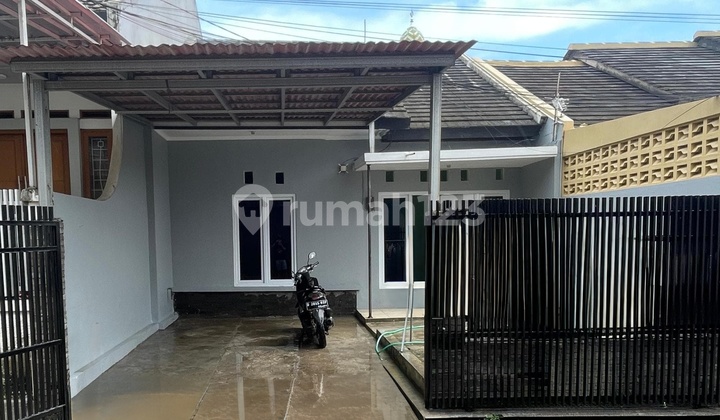 For Sale: House with 2 Carports, Large Land, Cheap Price, Near Cimahi City Square 1