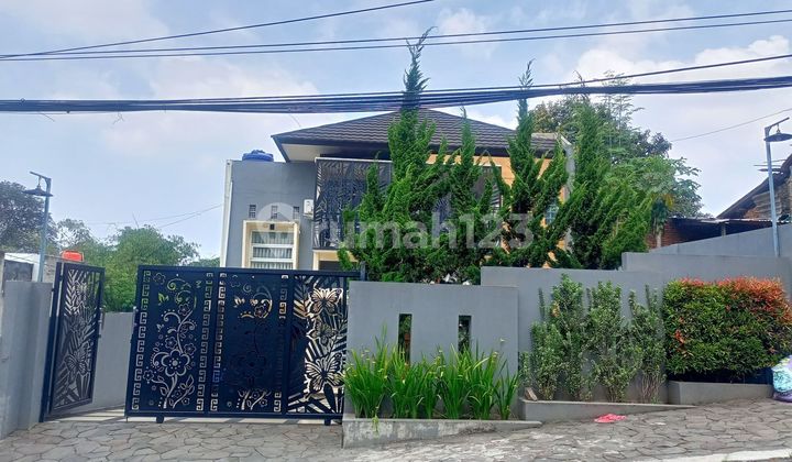 Jual Rumah Rasa Villa Dekat Gedung Sate Bandung Udara Sejuk Dekat Ke Pusat Kota Bandung 2